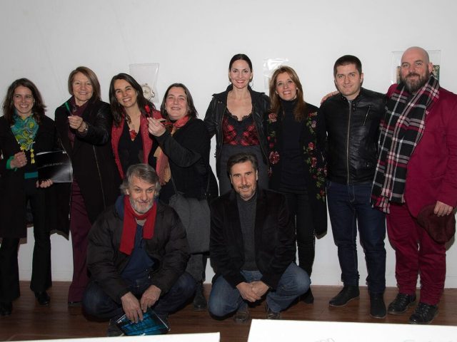 Artistas participantes. Comisaria: Lic. Fabiana Rossi