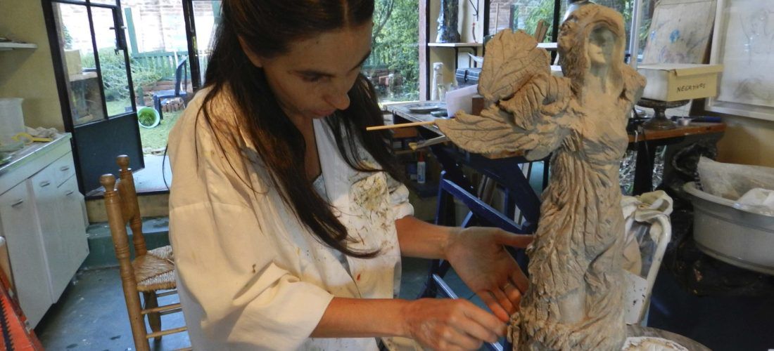 trabajando en mujeres pájaros taller